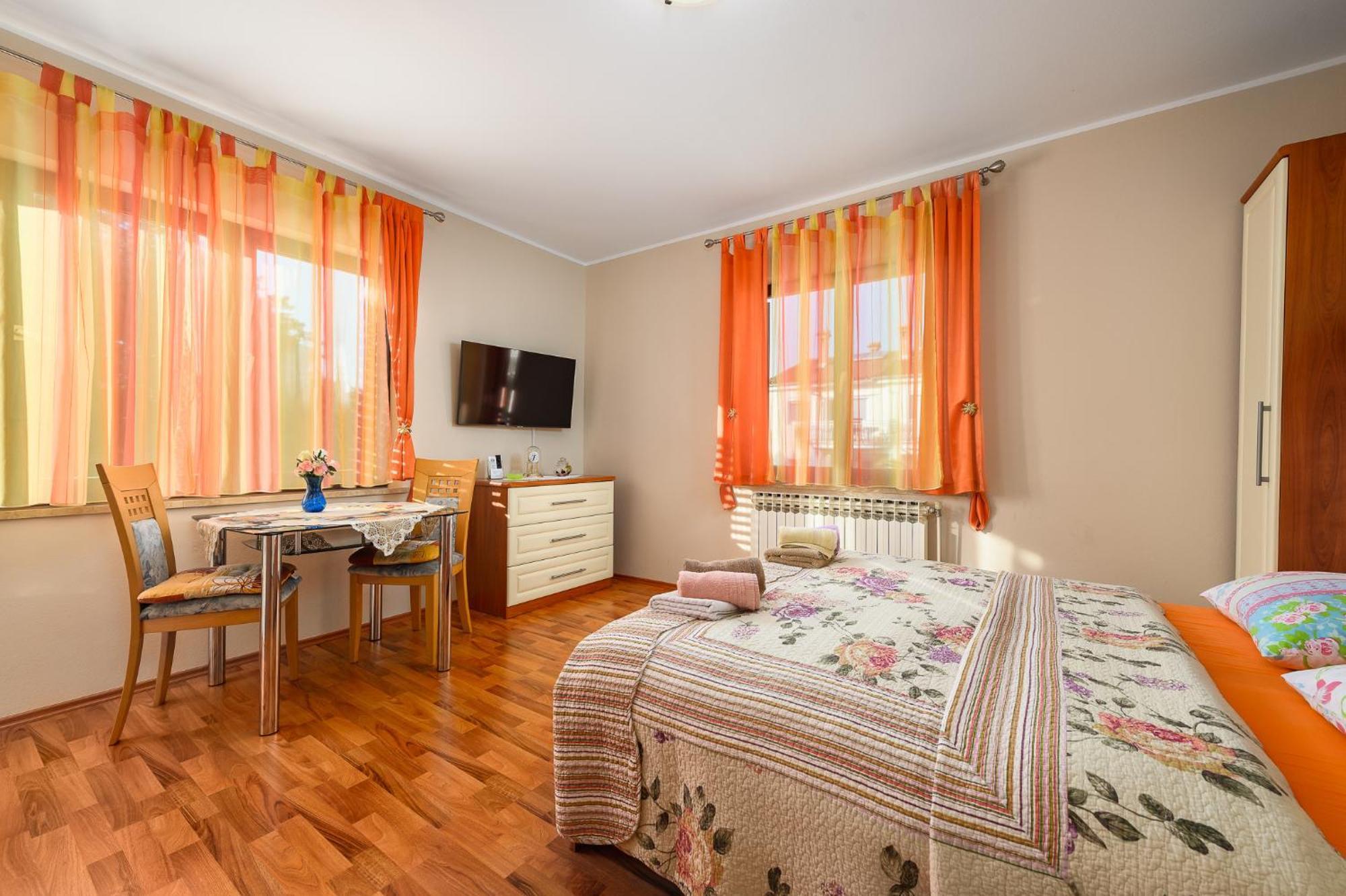 House Alma Apartment